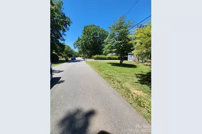 5510 Allen Road E, Charlotte, NC 28269 - Photo 27