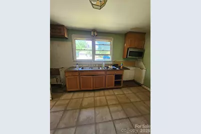 5510 Allen Road E, Charlotte, NC 28269 - Photo 15