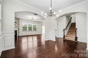 8211 Pamplin Ct, Charlotte, NC 28273 - Photo 7