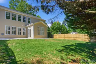 10094 Paisley Dr, Charlotte, NC 28269 - Photo 37