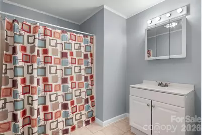 728 21st Street SW, Hickory, NC 28602 - Photo 17
