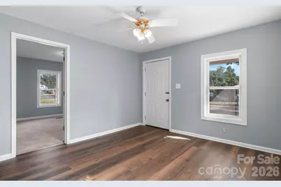 728 21st Street SW, Hickory, NC 28602 - Photo 7