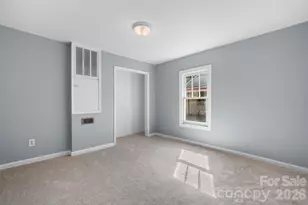 728 21st St SW, Hickory, NC 28602 - Photo 15