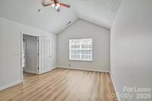 10630 Sleigh Bell Ln, Charlotte, NC 28216 - Photo 15
