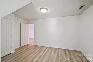 10630 Sleigh Bell Ln, Charlotte, NC 28216 - Photo 27