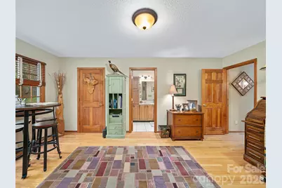 210 Shepard Way, Burnsville, NC 28714 - Photo 15
