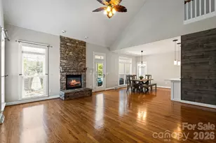 6008 Langham Ct, Charlotte, NC 28269 - Photo 9