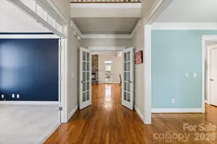 6008 Langham Ct, Charlotte, NC 28269 - Photo 3