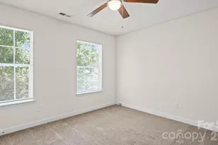 2114 Pleasant Dale Dr, Charlotte, NC 28214 - Photo 7