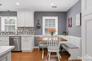 7102 Graburn Rd, Charlotte, NC 28226 - Photo 15