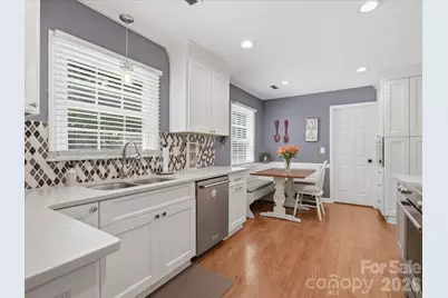 7102 Graburn Road, Charlotte, NC 28226 - Photo 9