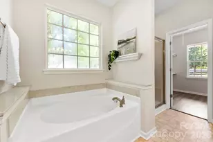6237 Breckfield Ct, Charlotte, NC 28278 - Photo 19
