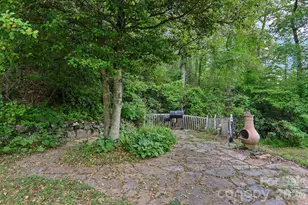 2627 White Oak Rd, Burnsville, NC 28714 - Photo 39