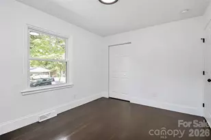 2038 Sandhurst Dr, Charlotte, NC 28205 - Photo 25