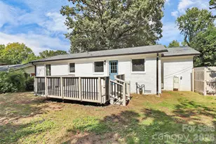 2038 Sandhurst Dr, Charlotte, NC 28205 - Photo 37