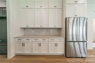 2648 Roslyn Ave, Charlotte, NC 28208 - Photo 19
