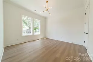 2648 Roslyn Ave, Charlotte, NC 28208 - Photo 9