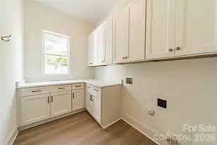 2648 Roslyn Ave, Charlotte, NC 28208 - Photo 21