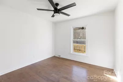 6401 Park South Drive, Charlotte, NC 28210 - Photo 15