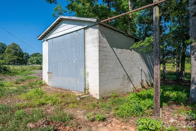 6123 Flay Road, Cherryville, NC 28021 - Photo 9