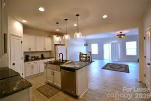 11912 Basking Dr, Charlotte, NC 28214 - Photo 3