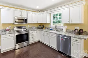 327 Sherry St, Rutherfordton, NC 28139 - Photo 7