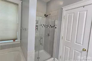 2615 Merion Hills Ct, Charlotte, NC 28269 - Photo 15