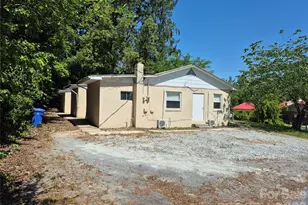 1745 Meadowbrook Terrace, Hendersonville, NC 28792 - Photo 5