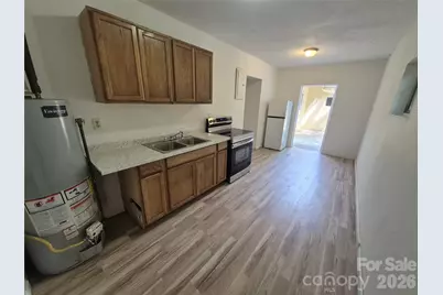 1745 Meadowbrook Terrace, Hendersonville, NC 28792 - Photo 13