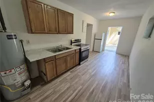 1745 Meadowbrook Terrace, Hendersonville, NC 28792 - Photo 13