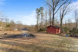 337 Town Mountain Rd, Hayesville, NC 28904 - Photo 23