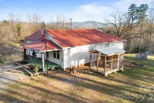 337 Town Mountain Rd, Hayesville, NC 28904 - Photo 5