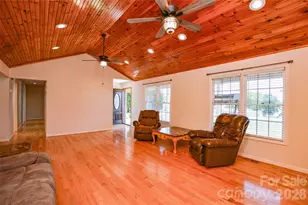 365 Wildlife Club Ln, Taylorsville, NC 28681 - Photo 9