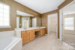 9512 Autumn Applause Dr, Charlotte, NC 28277 - Photo 29