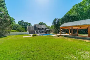 7240 Cobble Creek Dr, Matthews, NC 28104 - Photo 45