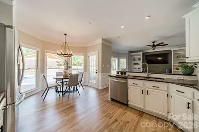 7240 Cobblecreek Drive, Matthews, NC 28104 - Photo 17