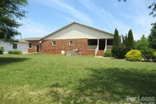 7800 Cherry Point Dr, Denver, NC 28037 - Photo 35