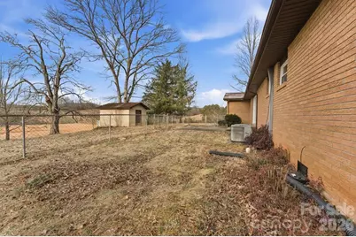 2977 Hwy 64 Highway W, Hayesville, NC 28904 - Photo 23