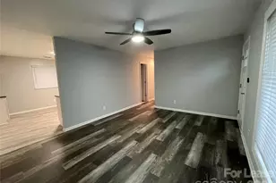 2815 Ravencroft Dr, Charlotte, NC 28208 - Photo 5