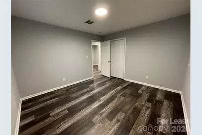 2815 Ravencroft Drive, Charlotte, NC 28208 - Photo 13