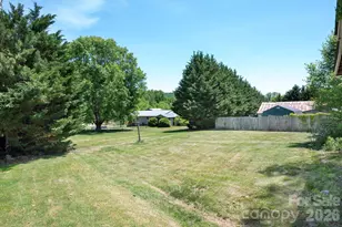 2802 Beaverdam Rd, Canton, NC 28716 - Photo 21