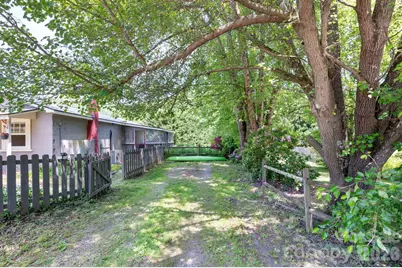 2802 Beaverdam Road, Canton, NC 28716 - Photo 23