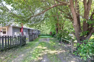 2802 Beaverdam Rd, Canton, NC 28716 - Photo 23