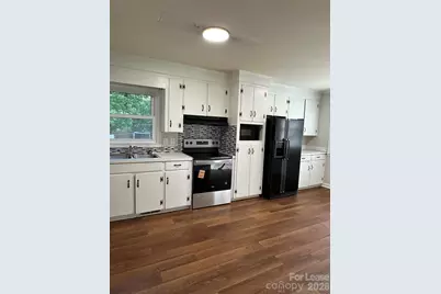2805 Belmeade Drive, Charlotte, NC 28214 - Photo 7