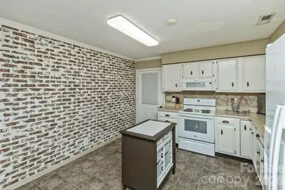 29 S Greenwood Forest Drive, Etowah, NC 28729 - Photo 7