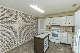 29 S Greenwood Forest Dr, Etowah, NC 28729 - Photo 7