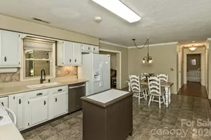 29 S Greenwood Forest Dr, Etowah, NC 28729 - Photo 19