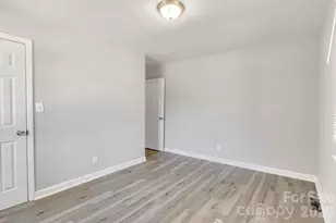 3637 Glenville Ave, Charlotte, NC 28215 - Photo 5