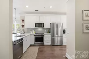 8942 Rosalyn Glen Rd, Cornelius, NC 28031 - Photo 5