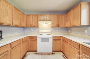 5414 Peachwood Dr, Charlotte, NC 28216 - Photo 19